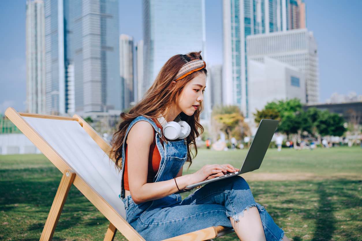 How to Make Money Online as a Teen in the UK: 15 Legit Ways to Earn in 2025