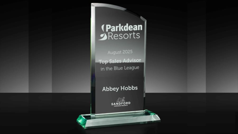 Creative Ideas for Customizing Glass Trophy Awards
