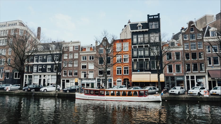 Amsterdam Evening Boat Tours: A Magical Way To See The City