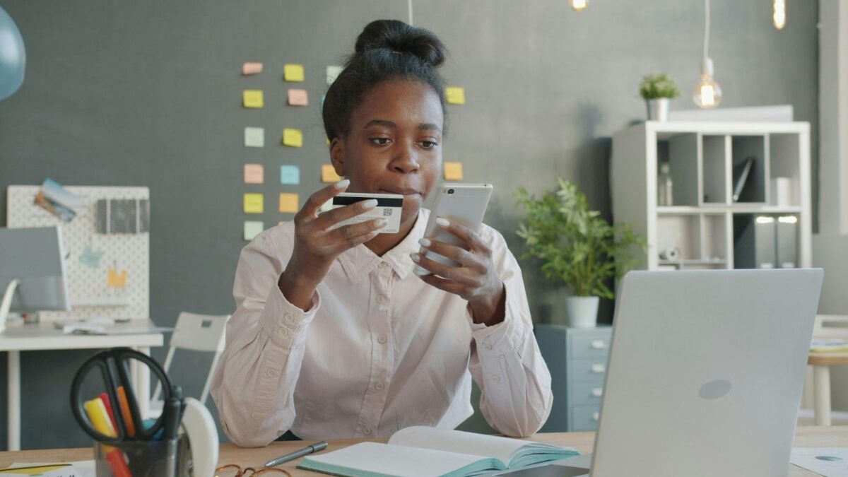 A Beginner's Guide to Responsible Credit Use and Personal Finance Planning