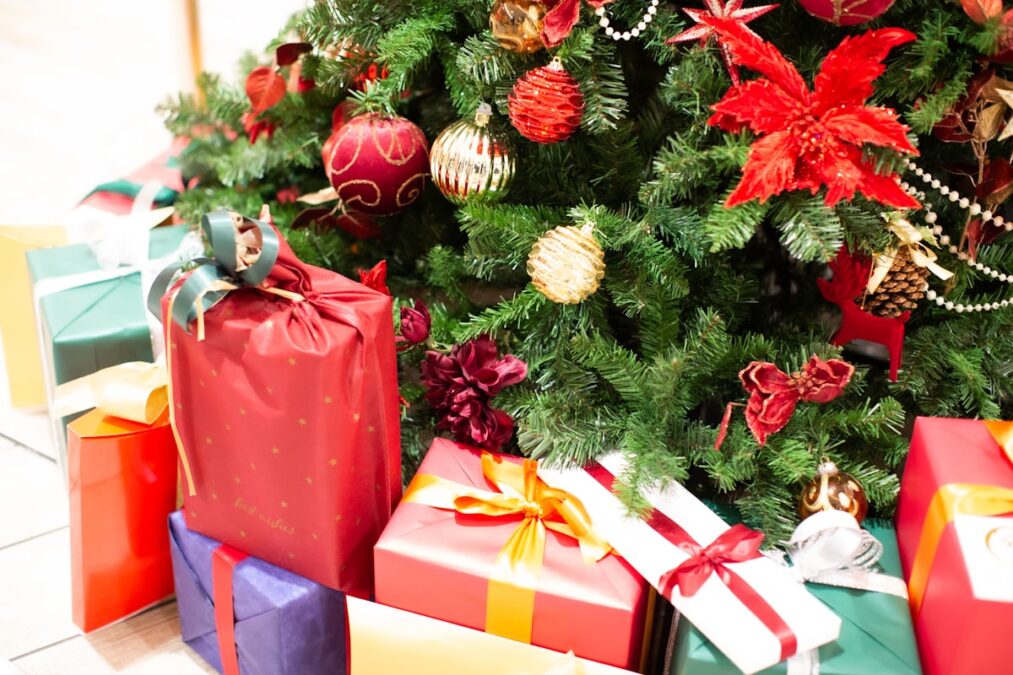 Top Christmas Gift Challenges & How SpreadCheer Addresses Them