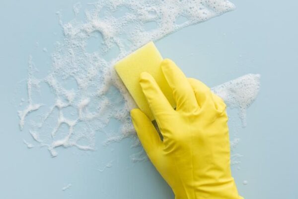 How to Clean Walls with Flat Paint