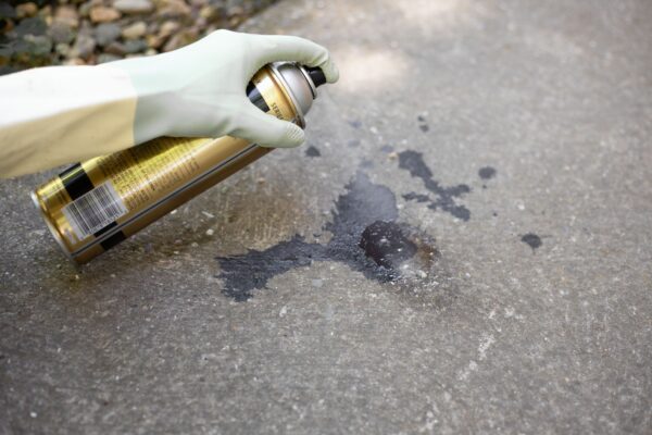 How to Remove Oil Stains from Driveway