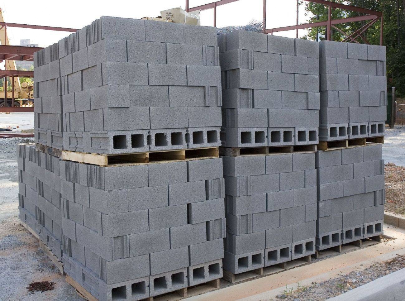 How Many Cinder Blocks on a Pallet